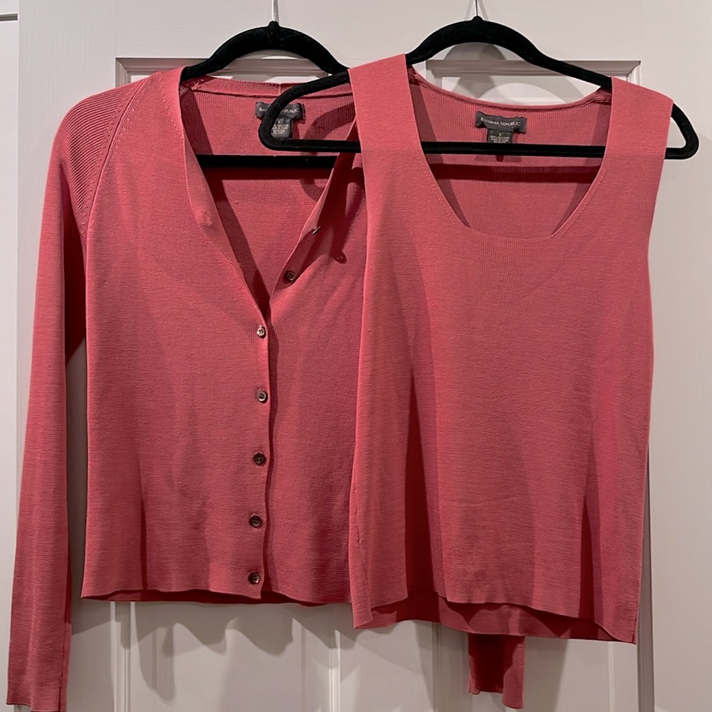 Banana Republic Coral Twin Set